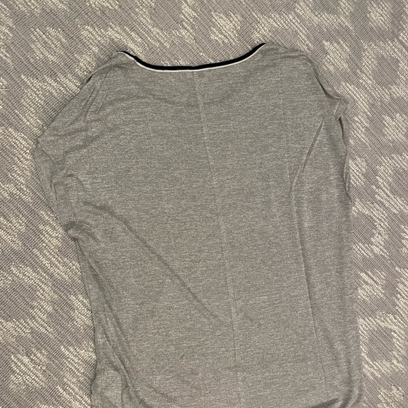 Vince Gray Black Neck Trim Rayon Polyester Womens Size XS - Picture 6 of 6